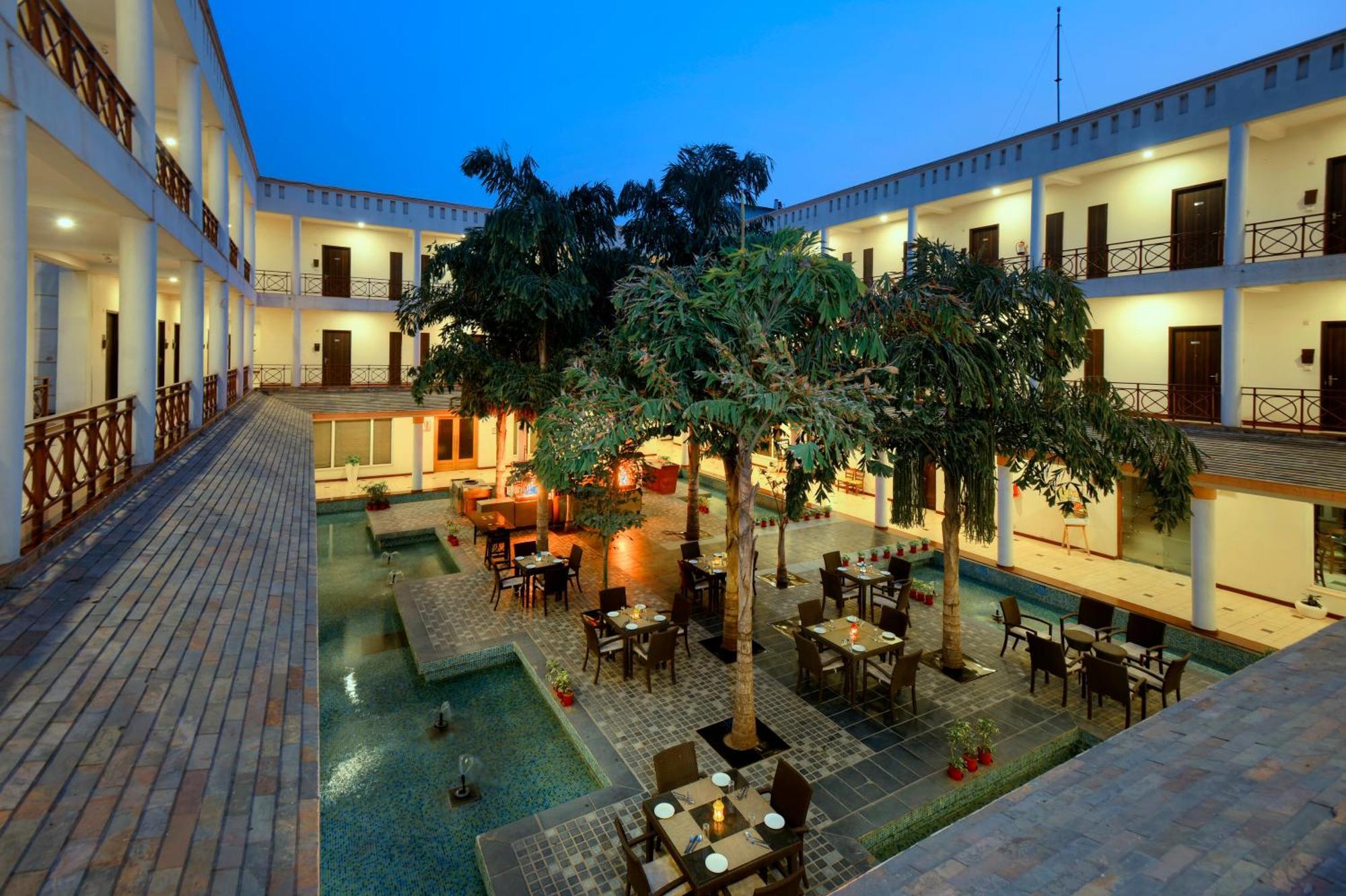 Treehouse Hotel Club & Spa Dhāruhera Εξωτερικό φωτογραφία