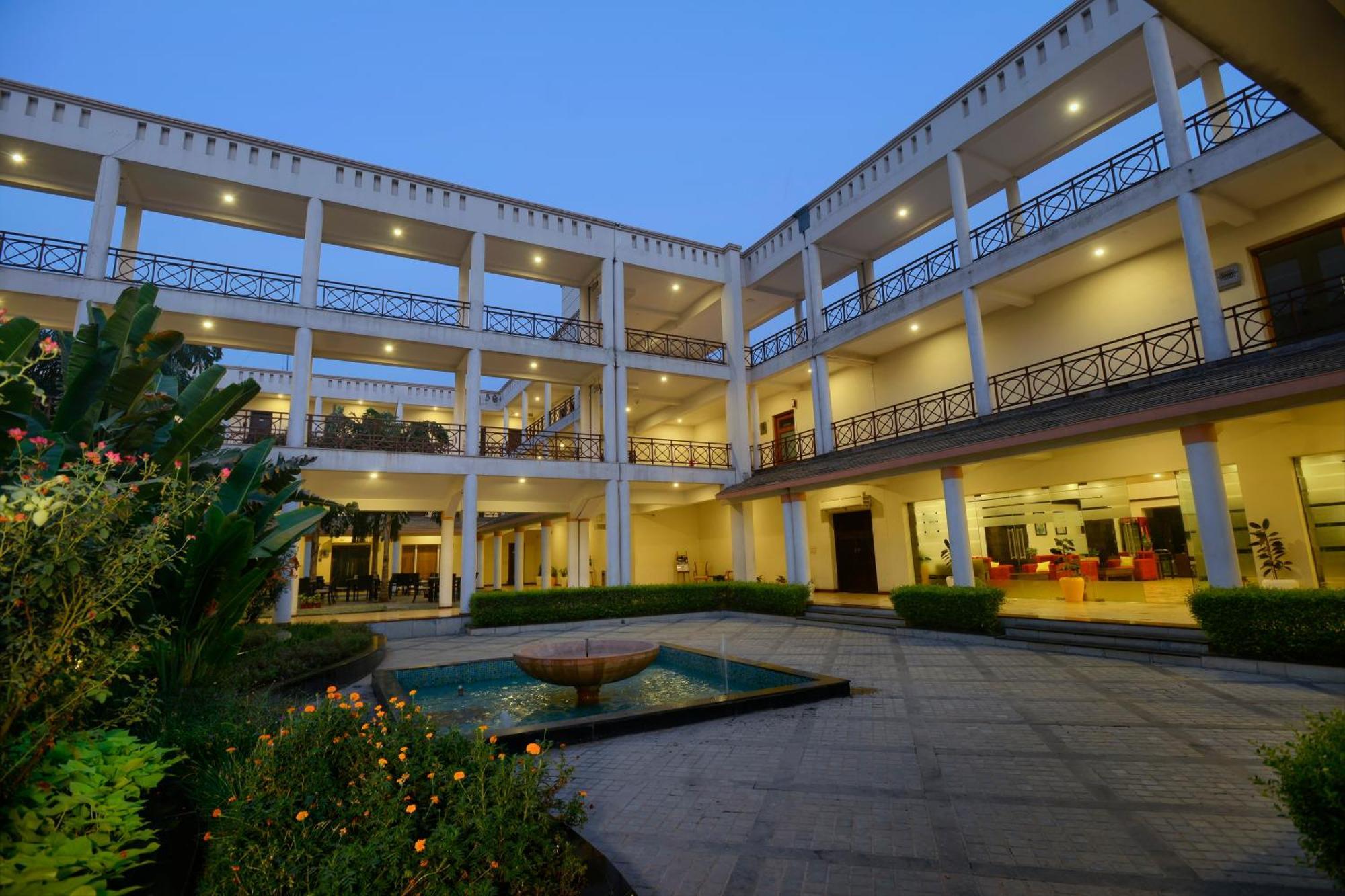 Treehouse Hotel Club & Spa Dhāruhera Εξωτερικό φωτογραφία